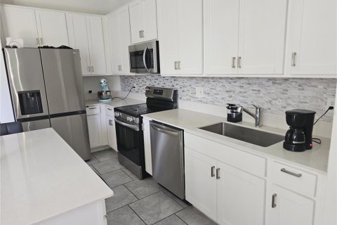 Adosado en venta en Davenport, Florida, 3 dormitorios, 161.46 m2 № 2102127 - foto 13