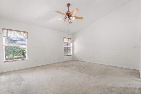 House in Clermont, Florida 4 bedrooms, 199.28 sq.m. № 1833130 - photo 14
