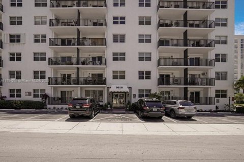 Copropriété à louer à Fort Lauderdale, Floride: 1 chambre, 59.46 m2 № 1947027 - photo 21