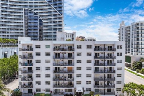 Condo à Fort Lauderdale, Floride, 1 chambre  № 1947027
