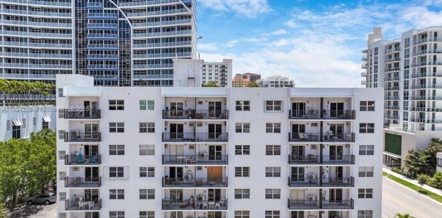 Condo à Fort Lauderdale, Floride, 1 chambre  № 1947027