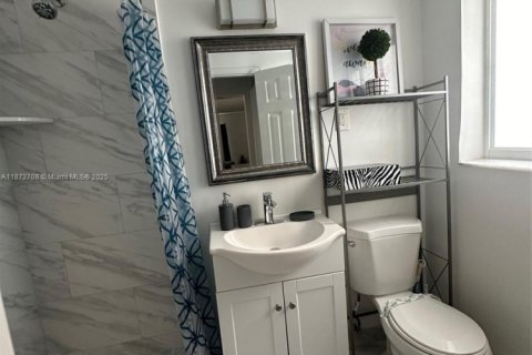 Купить коммерческую недвижимость в Халландейл-Бич, Флорида 97.18м2, № 2034276 - фото 21