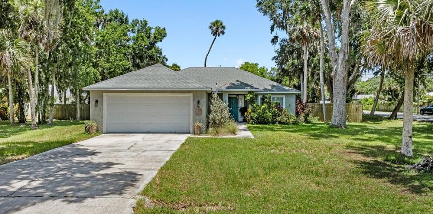 House in Edgewater, Florida 3 bedrooms, 115.29 sq.m. № 1794939