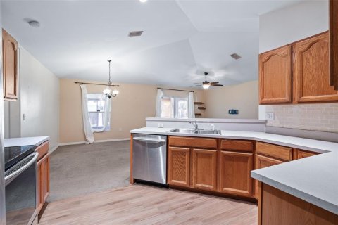 House in Edgewater, Florida 3 bedrooms, 115.29 sq.m. № 1794939 - photo 14