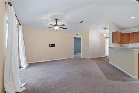 House in Edgewater, Florida 3 bedrooms, 115.29 sq.m. № 1794939 - photo 8