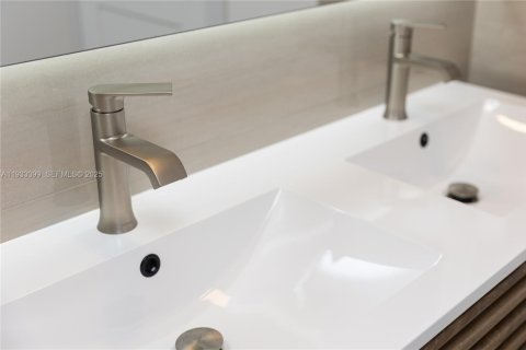 Купить кондоминиум в Авентура, Флорида 2 спальни, 106.19м2, № 1993084 - фото 6