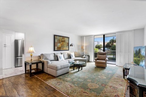 Condo in Palm Beach, Florida, 3 bedrooms № 2175741