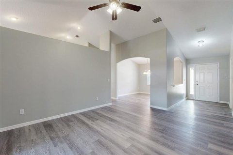 House in Sebastian, Florida 4 bedrooms, 228.63 sq.m. № 1907051 - photo 9