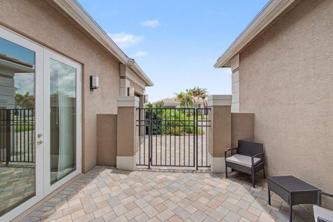 Villa ou maison à vendre à Port St. Lucie, Floride: 3 chambres, 288.74 m2 № 2262183 - photo 6