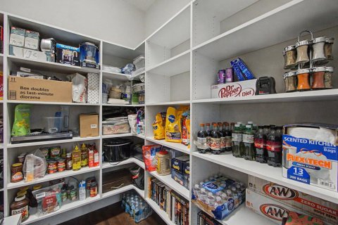 Villa ou maison à vendre à Port St. Lucie, Floride: 3 chambres, 288.74 m2 № 2262183 - photo 19