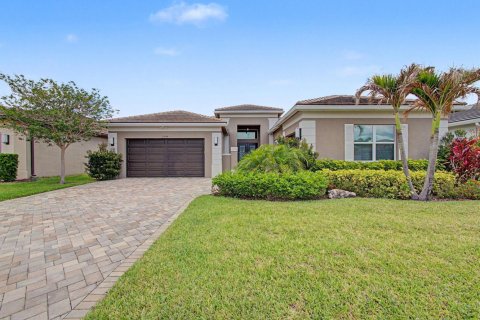 Villa ou maison à vendre à Port St. Lucie, Floride: 3 chambres, 288.74 m2 № 2262183 - photo 4