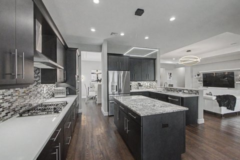 Villa ou maison à vendre à Port St. Lucie, Floride: 3 chambres, 288.74 m2 № 2262183 - photo 13