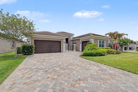 Villa ou maison à vendre à Port St. Lucie, Floride: 3 chambres, 288.74 m2 № 2262183 - photo 5
