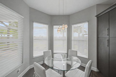 Villa ou maison à vendre à Port St. Lucie, Floride: 3 chambres, 288.74 m2 № 2262183 - photo 17