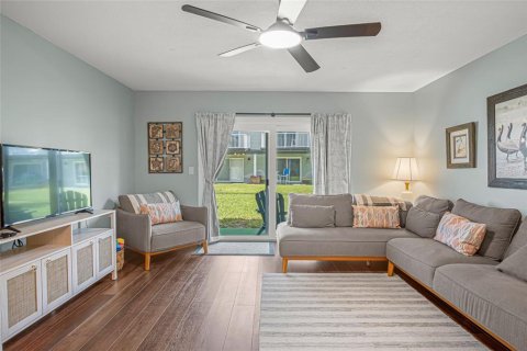 Condominio en venta en Ormond Beach, Florida, 2 dormitorios, 112.97 m2 № 2199389 - foto 3