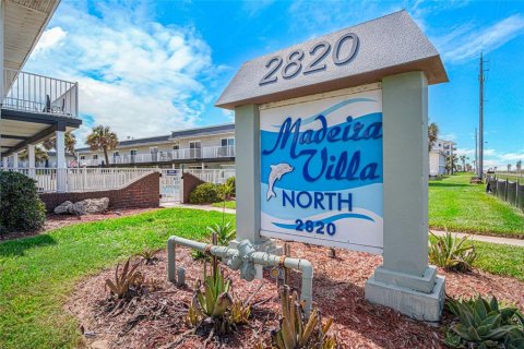 Condo in Ormond Beach, Florida, 2 bedrooms № 2199389