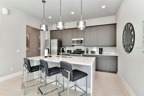Condo in Four Corners, Florida, 3 bedrooms № 2139255 - photo 13