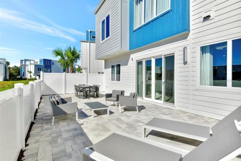 Condo in Four Corners, Florida, 3 bedrooms № 2139255 - photo 4
