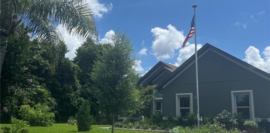 House in Deltona, Florida 4 bedrooms, 232.26 sq.m. № 2156957