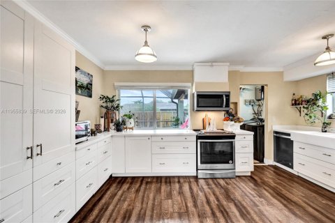 Casa en venta en Fort Lauderdale, Florida, 3 dormitorios, 129.23 m2 № 2011393 - foto 2