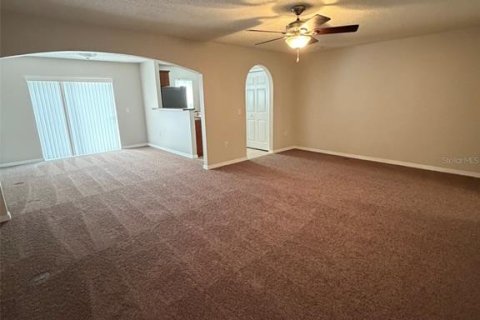Touwnhouse à louer à Kissimmee, Floride: 4 chambres, 158.21 m2 № 2417080 - photo 17