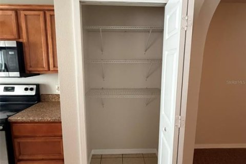 Touwnhouse à louer à Kissimmee, Floride: 4 chambres, 158.21 m2 № 2417080 - photo 12