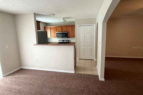 Touwnhouse à louer à Kissimmee, Floride: 4 chambres, 158.21 m2 № 2417080 - photo 18