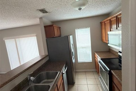 Touwnhouse à louer à Kissimmee, Floride: 4 chambres, 158.21 m2 № 2417080 - photo 6
