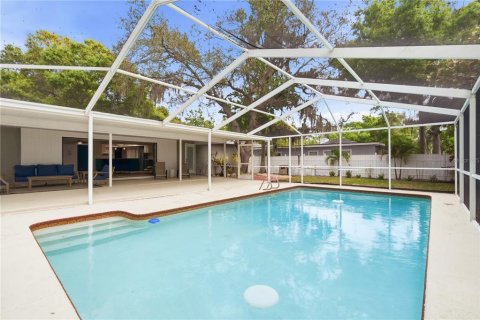 House in Seminole, Florida 3 bedrooms, 293.57 sq.m. № 2199022 - photo 4