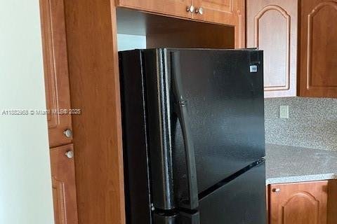 Condo in Miami, Florida, 1 bedroom  № 1930745 - photo 8