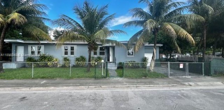 Дом в Норт-Майами, Флорида 3 спальни, 156.17м2 № 1950567