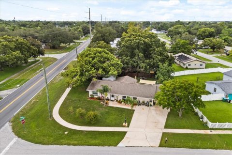 Villa ou maison à vendre à Deltona, Floride: 3 chambres, 115.38 m2 № 1846460 - photo 28