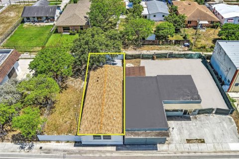 House in West Park, Florida 2 bedrooms, 68.75 sq.m. № 2001053 - photo 17