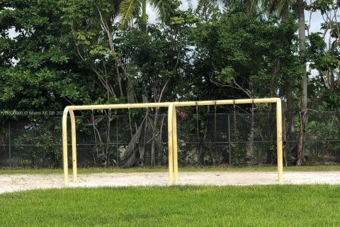 Condo in Miami, Florida, 2 bedrooms  № 1977207 - photo 22