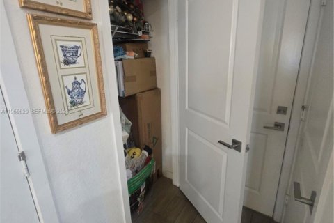 Casa en venta en Florida City, Florida, 4 dormitorios, 198.63 m2 № 2029105 - foto 27