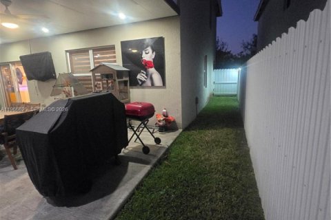 Casa en venta en Florida City, Florida, 4 dormitorios, 198.63 m2 № 2029105 - foto 7