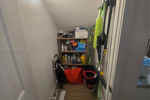 Casa en venta en Florida City, Florida, 4 dormitorios, 198.63 m2 № 2029105 - foto 28