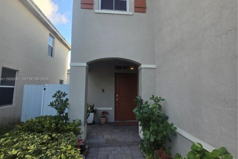 Casa en venta en Florida City, Florida, 4 dormitorios, 198.63 m2 № 2029105 - foto 14