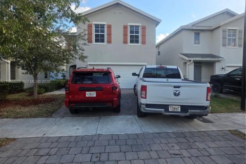 Casa en venta en Florida City, Florida, 4 dormitorios, 198.63 m2 № 2029105 - foto 17