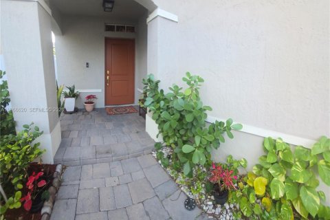 Casa en venta en Florida City, Florida, 4 dormitorios, 198.63 m2 № 2029105 - foto 13