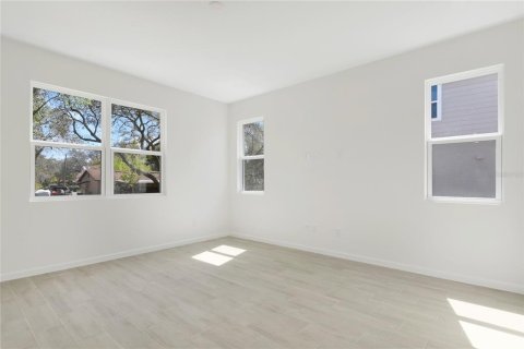 Casa en venta en Apopka, Florida, 4 dormitorios, 213.68 m2 № 1899076 - foto 8
