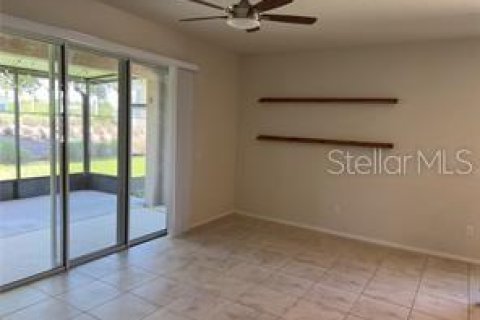 Touwnhouse à louer à Tampa, Floride: 3 chambres, 174.66 m2 № 2091955 - photo 6