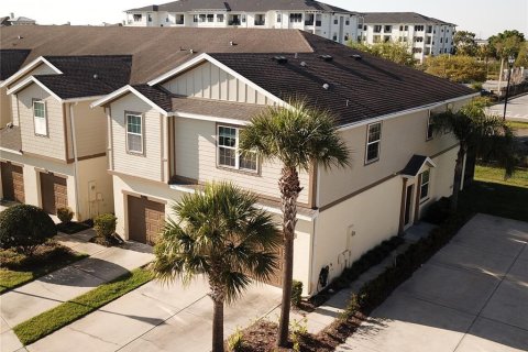 Touwnhouse à louer à Tampa, Floride: 3 chambres, 174.66 m2 № 2091955 - photo 2