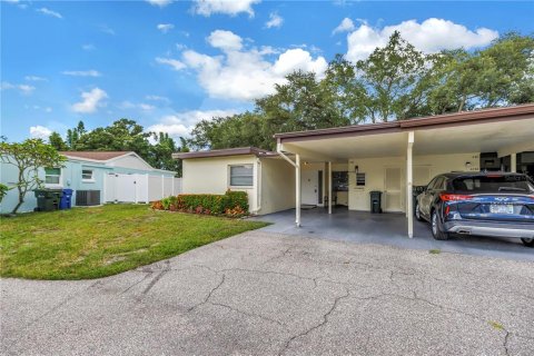 House in Sarasota, Florida 2 bedrooms, 143.53 sq.m. № 2379397 - photo 2