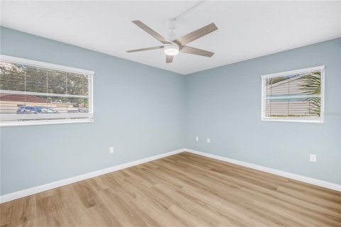 House in Sarasota, Florida 2 bedrooms, 143.53 sq.m. № 2379397 - photo 6