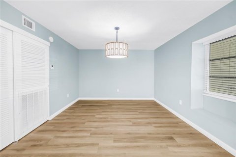 House in Sarasota, Florida 2 bedrooms, 143.53 sq.m. № 2379397 - photo 13