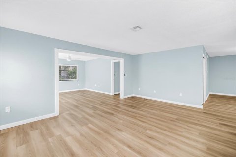House in Sarasota, Florida 2 bedrooms, 143.53 sq.m. № 2379397 - photo 24