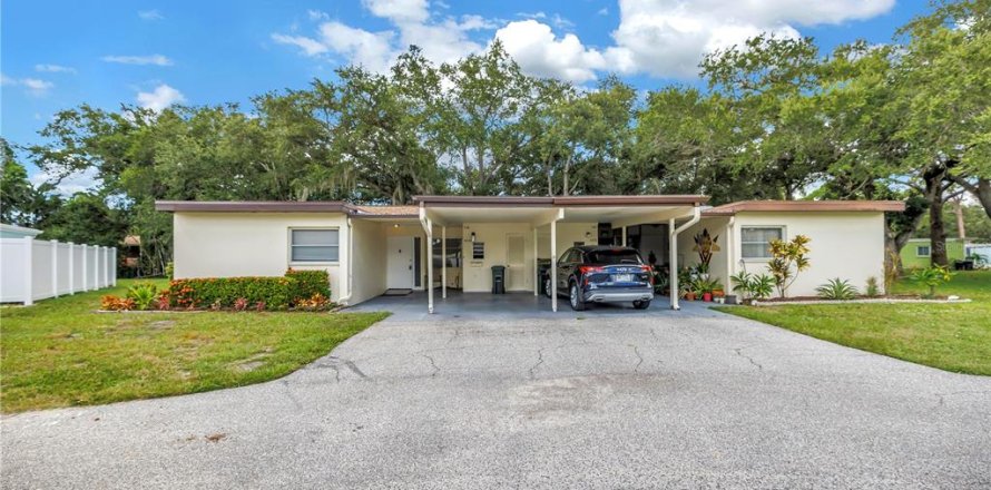 House in Sarasota, Florida 2 bedrooms, 143.53 sq.m. № 2379397