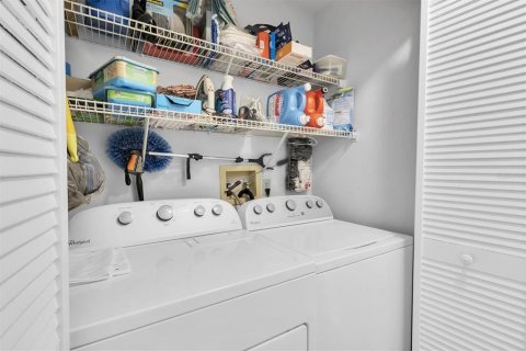 Купить виллу или дом в Нью-Порт-Ричи, Флорида 6 комнат, 89.56м2, № 1722883 - фото 20