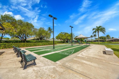 Купить виллу или дом в Хомстед, Флорида 2 спальни, 108.79м2, № 2048261 - фото 19